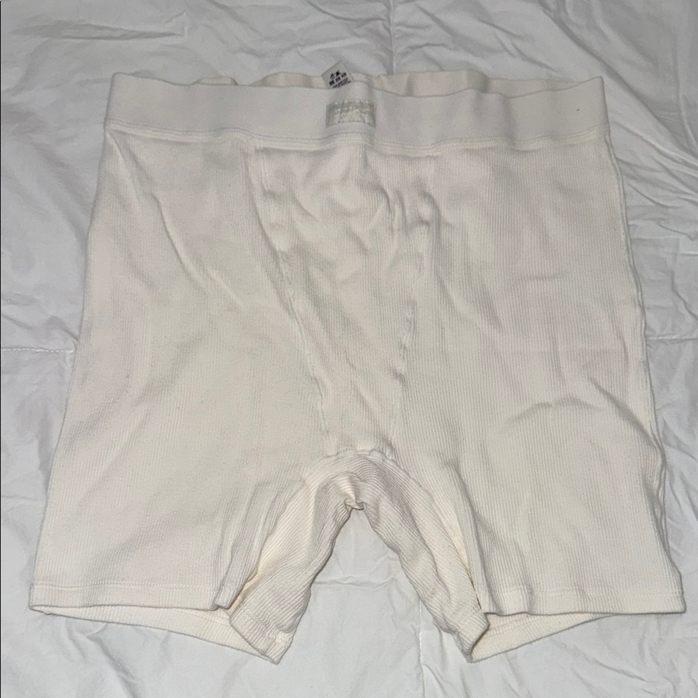 SKIMS Women's Cream Ribbed Bike Shorts